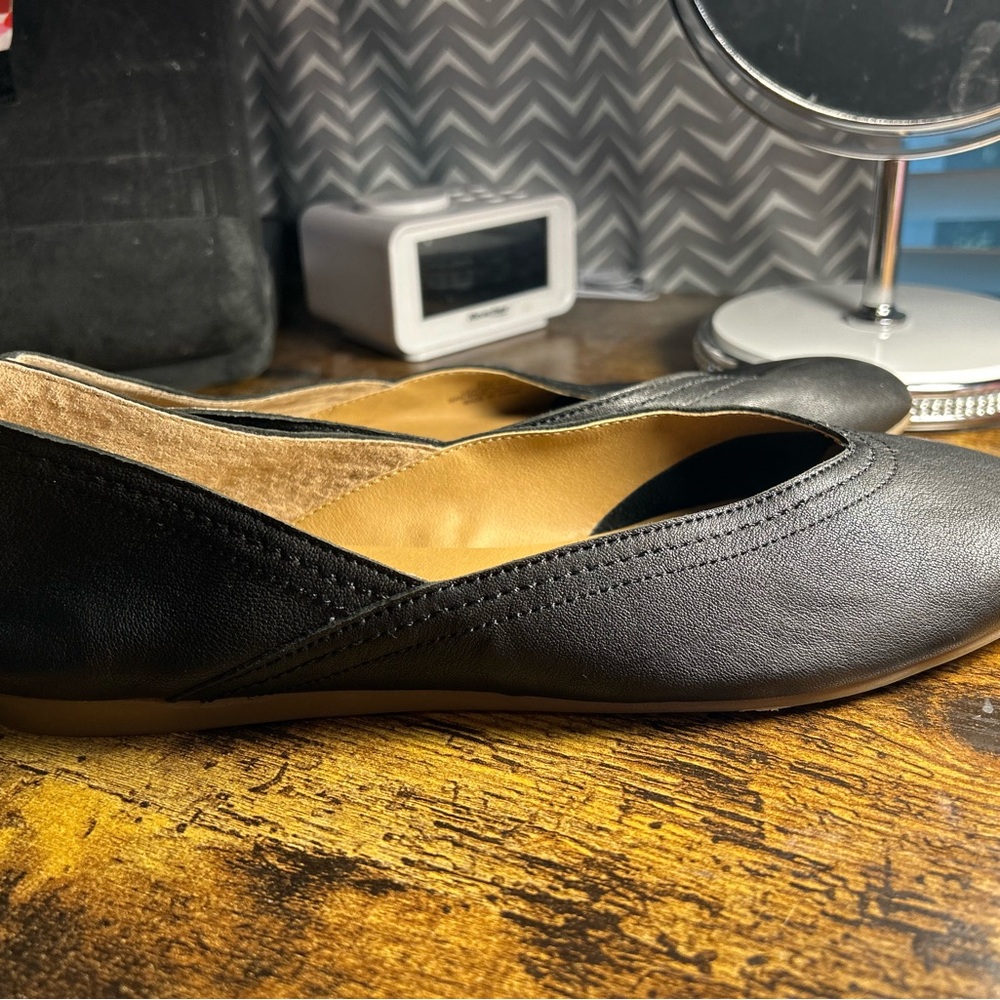 Lucky Brand Alba flats - Picture 2 of 6